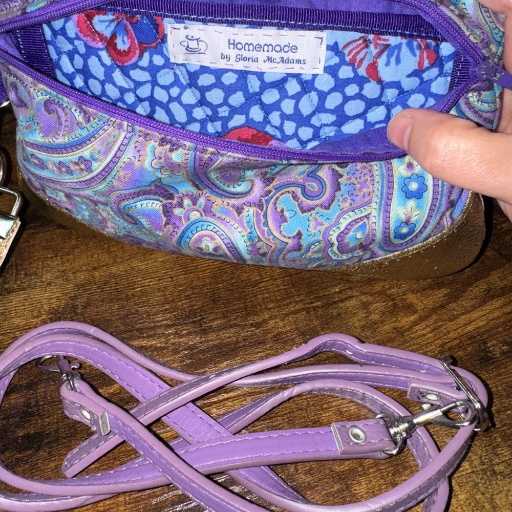 Homemade by Gloria McAdams a Purple & Gold Paisley Bag/wristlet/crossbody - Picture 3 of 8